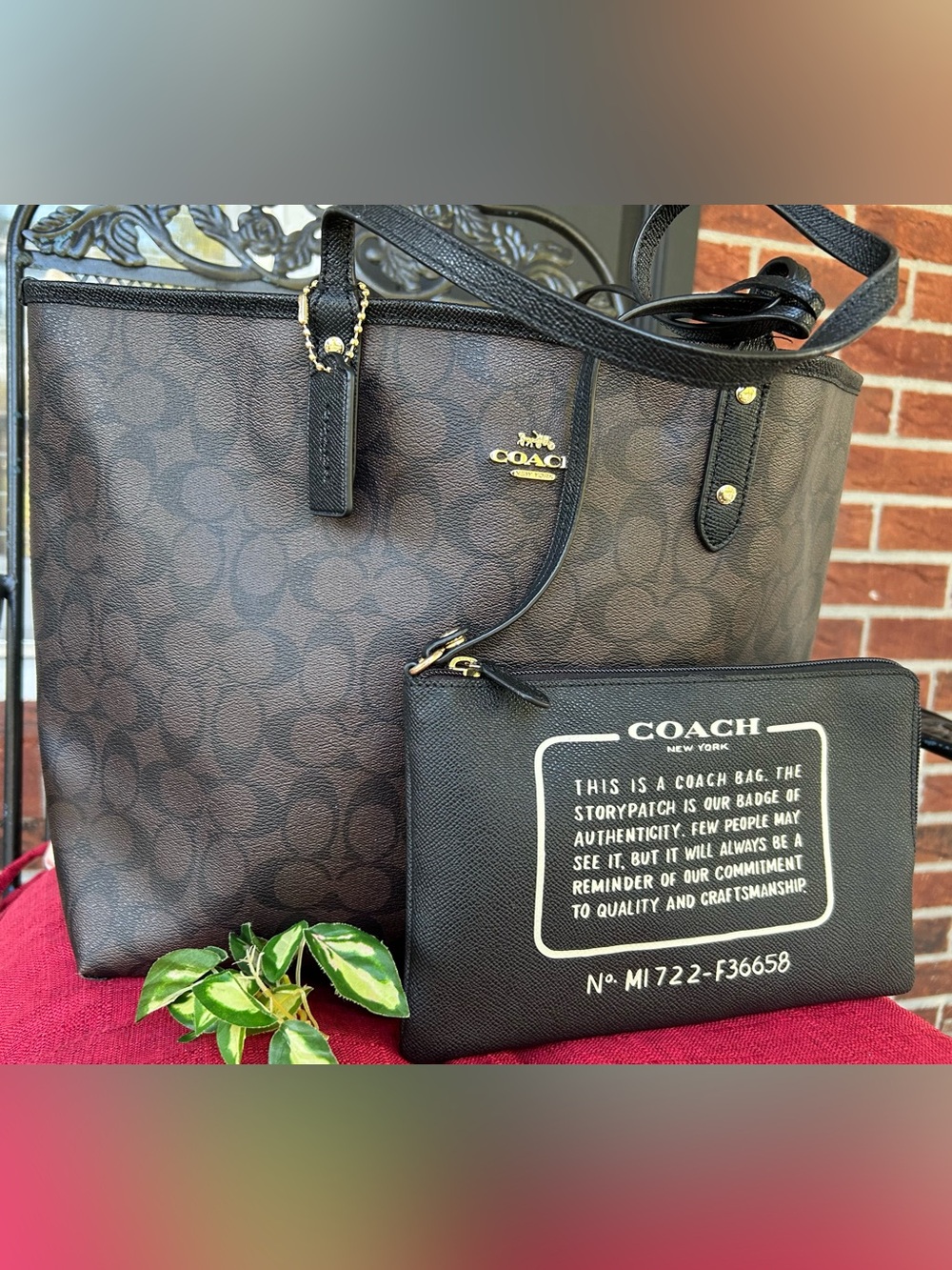 COACH Large Sig C Reversible Black Brown City Tote with Storypatch Wristlet